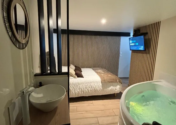 Tiny Apartment Langres